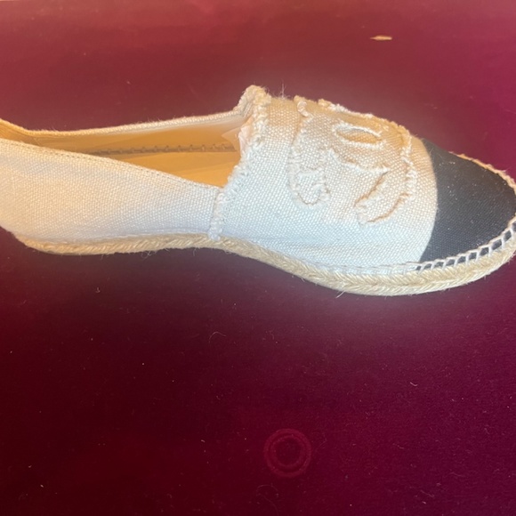 Chanel cream espadrilles size 40 - Picture 13 of 16